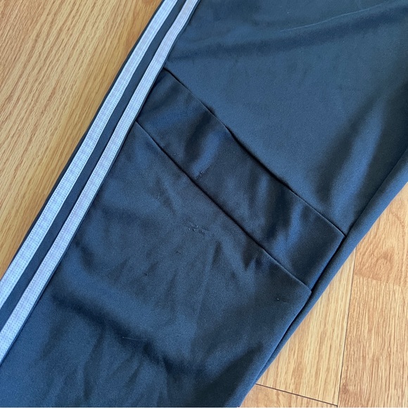 Adidas Soccer Pants SZ L - Picture 2 of 3